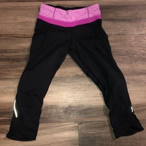 Lululemon - crop leggings.